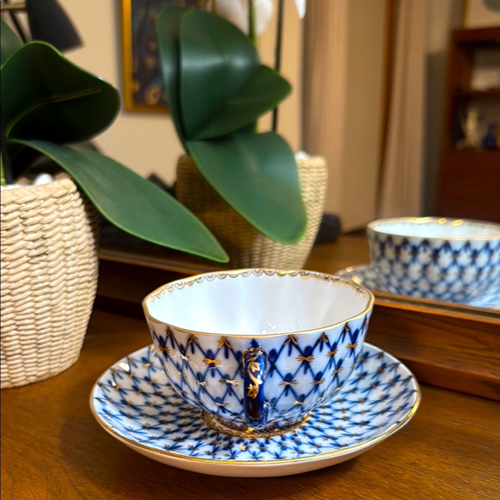 Lomonosov Porcelain Teacup & Saucer – Cobalt Net, 22k Gold✨ Rare!